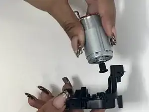 NXLqAMNLPMdlVQQD