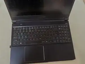 W1YEScXPpAhagwgb