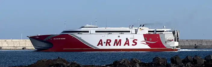 Volcan de Tagoro entering Las Palmas